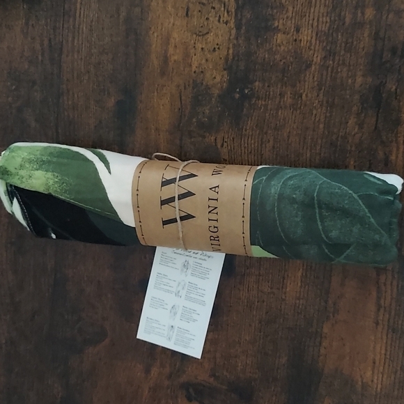 Virginia Wolf Wrap Palm Print Multi Wear Wrap - Picture 7 of 8